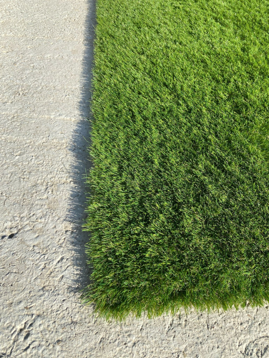 Gazon Artificial Premium, Lungime Fir 37 mm, Verde, Imitatie Perfecta Gazon Natural, Antialergic, Polipropilena, Curte, Terasa, Balcon, Piscina, Loc de Joaca, Gradinita [8]