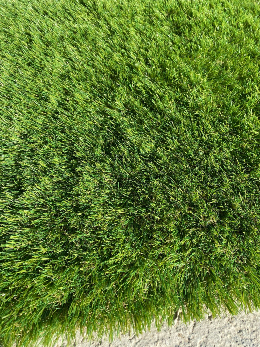 Gazon Artificial Premium, Lungime Fir 37 mm, Verde, Imitatie Perfecta Gazon Natural, Antialergic, Polipropilena, Curte, Terasa, Balcon, Piscina, Loc de Joaca, Gradinita [9]