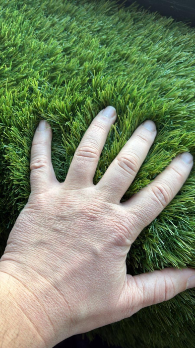 Gazon artificial Crown 38mm 3 nuante verde fire drepte carliontate rezistent UV [4]