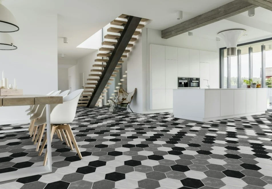 Linoleum Rezidential Antiderapant Clasa 21, Belgia, Model Pembroke 909M, Suport Spuma, Grosime 2.3 mm, Imitatie Parchet, Gri, Negru, PVC [2]