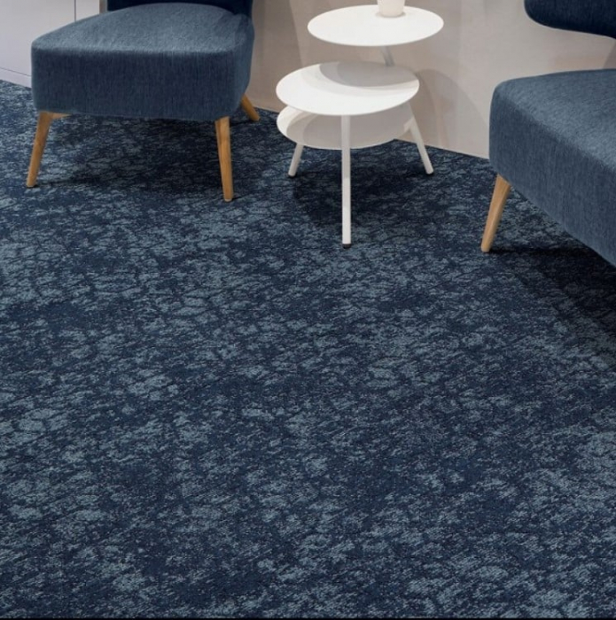 Mocheta Modulara Dale, Olanda, Clasa 31, Trafic Comercial, Model Realise 523 Navy, Bleumarin, Albastru, 5 mp / cutie (20 dale, 50 x 50 cm), Grosime 6.5 mm, Inaltime Fir 3.4 mm, Polipropilena [2]