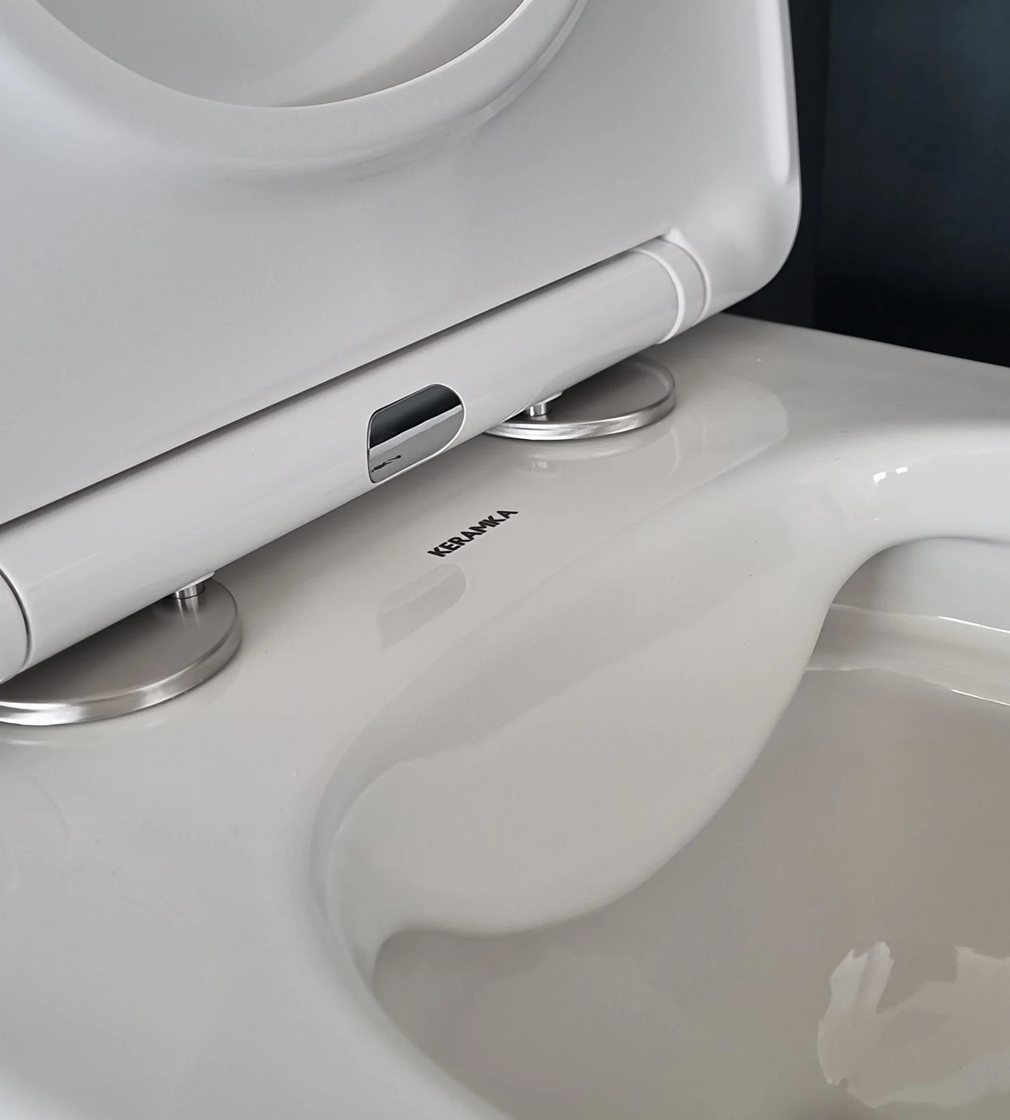 Set Vas WC Suspendat, Model LX-1907, Fara Rama, Rimless, Iesire Orizontala P-Trap, Dimensiuni 525 x 360 x 320 mm, Alb, Ceramica, Capac cu Inchidere Lenta si Suprafata Antibacteriana [7]