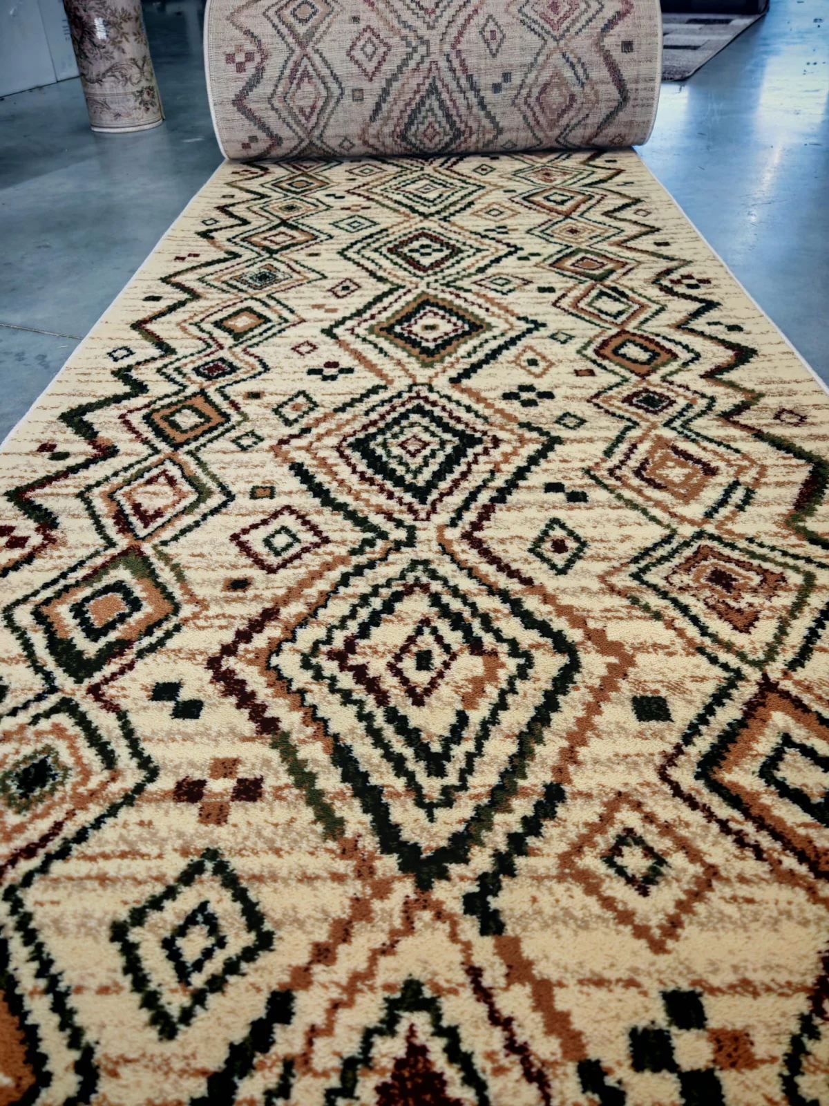 Traversa Lotos 15094-110 bej crem design oriental clasic medalion central bordura ornamentala [5]