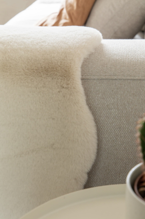 Covor Premium Belgian Model LOP 050 Shapes, Imitatie Blana Iepure, Crem, Marime 50 x 80 cm, Lungime Fir 23 mm, Poliester, Antialergic, Living, Dormitor, Sufragerie, Birou [2]