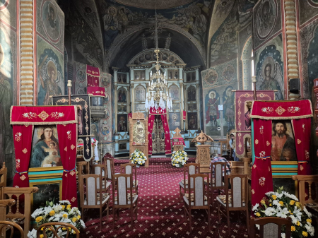 Mochetă Bisericească Lotos 15033-210 Grena Cruci Motive Religioase Fără Bordură [3]