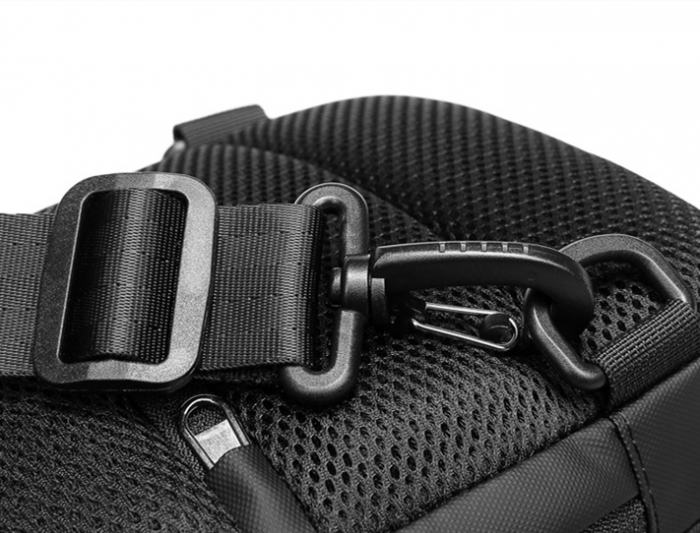 Borseta crossbody tip rucsac de umar, Tecos, antifurt, cu port încărcare USB, dimensiuni 18*4*32cm, negru [3]