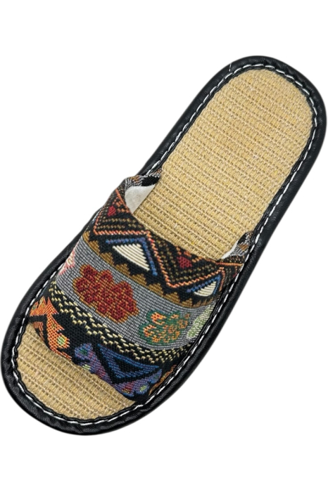 papuci-de-casa-dama-tecos-negru-model-traditional-romanesc [4]