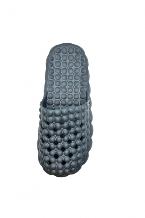 „Papuci alveolari de dama – Design tip ‘bubble’ pentru masaj și confort” [4]