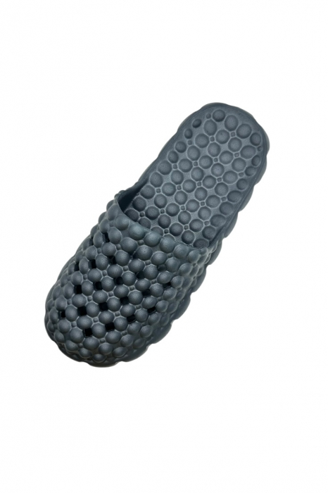 „Papuci alveolari de dama – Design tip ‘bubble’ pentru masaj și confort” [6]