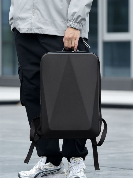 Rucsac business antifurt pentru laptop 15.6", Cracos®, carcasa dura impermeabila, cu port de incarcare USB, 45X9X30 cm, expandabila cu 6 cm, negru [11]