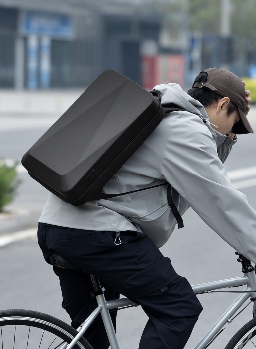 Rucsac business antifurt pentru laptop 15.6", Cracos®, carcasa dura impermeabila, cu port de incarcare USB, 45X9X30 cm, expandabila cu 6 cm, negru [8]