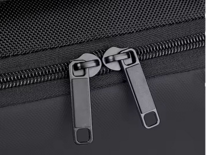 Set calatorie rucsac vacuum Cracos 50x36x23 cm cu pompa electrica si accesorii incluse [6]