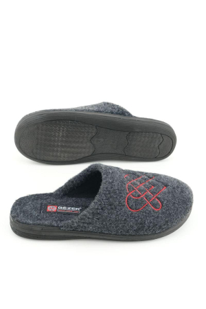Papuci de casă damă Gezer gri cu inimioare – model confortabil și călduros [3]