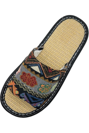 papuci-de-casa-dama-tecos-negru-model-traditional-romanesc [3]