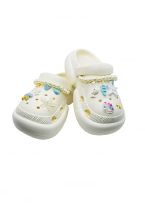 Papuci plaja - Saboti dama cu platforma, Tecos, alb, marime 40-41, accesorii detasabile, cu motive estivale, design modern cu sirag de perle, 25 centimetri