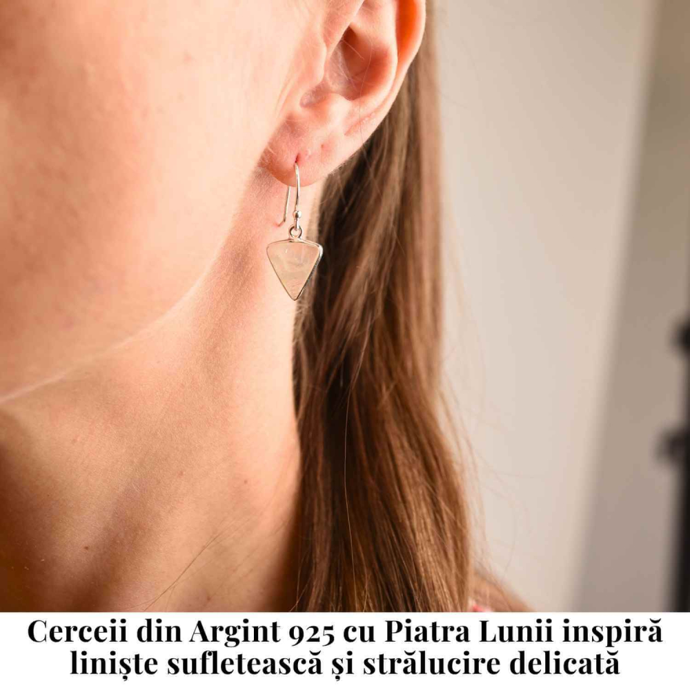 Cercei Argint 925 cu Piatra Lunii Triunghi – Protectie si Ascensiune [2]