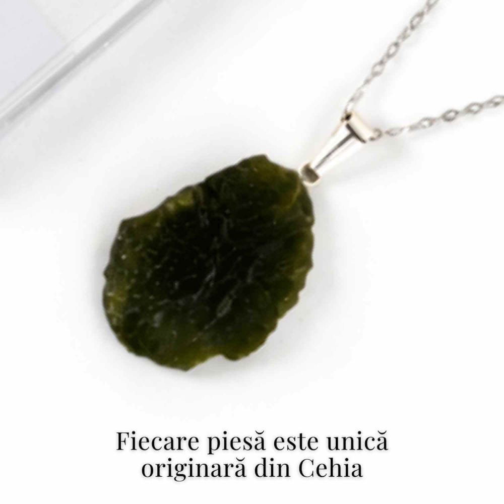 Colier Argint 925 cu Moldavit natural brut 2.9 g – o piatra a schimbarii blande si a claritatii interioare [6]