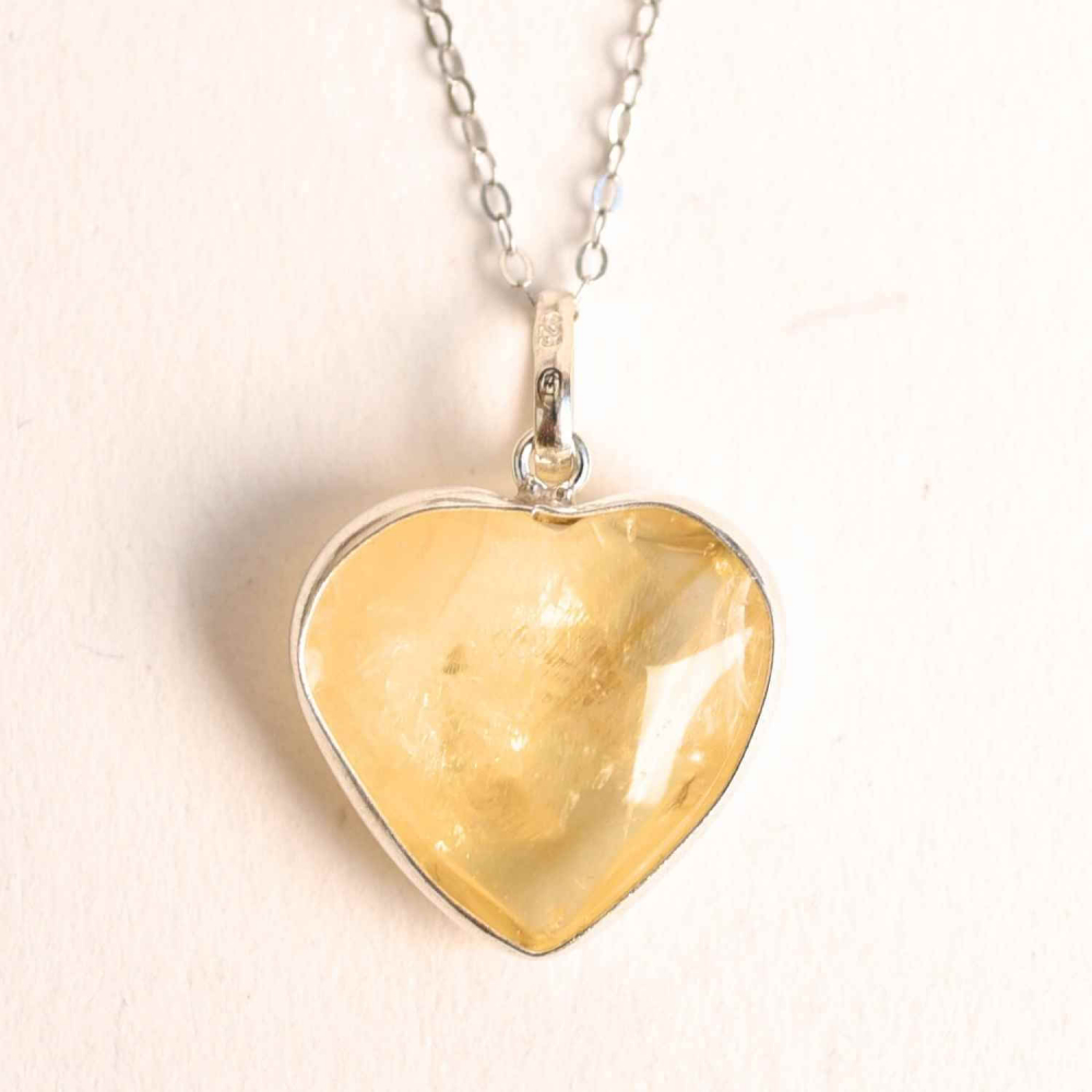 Energie si Bucurie Zilnica – Colier Inima cu Citrin si Argint 925 [6]