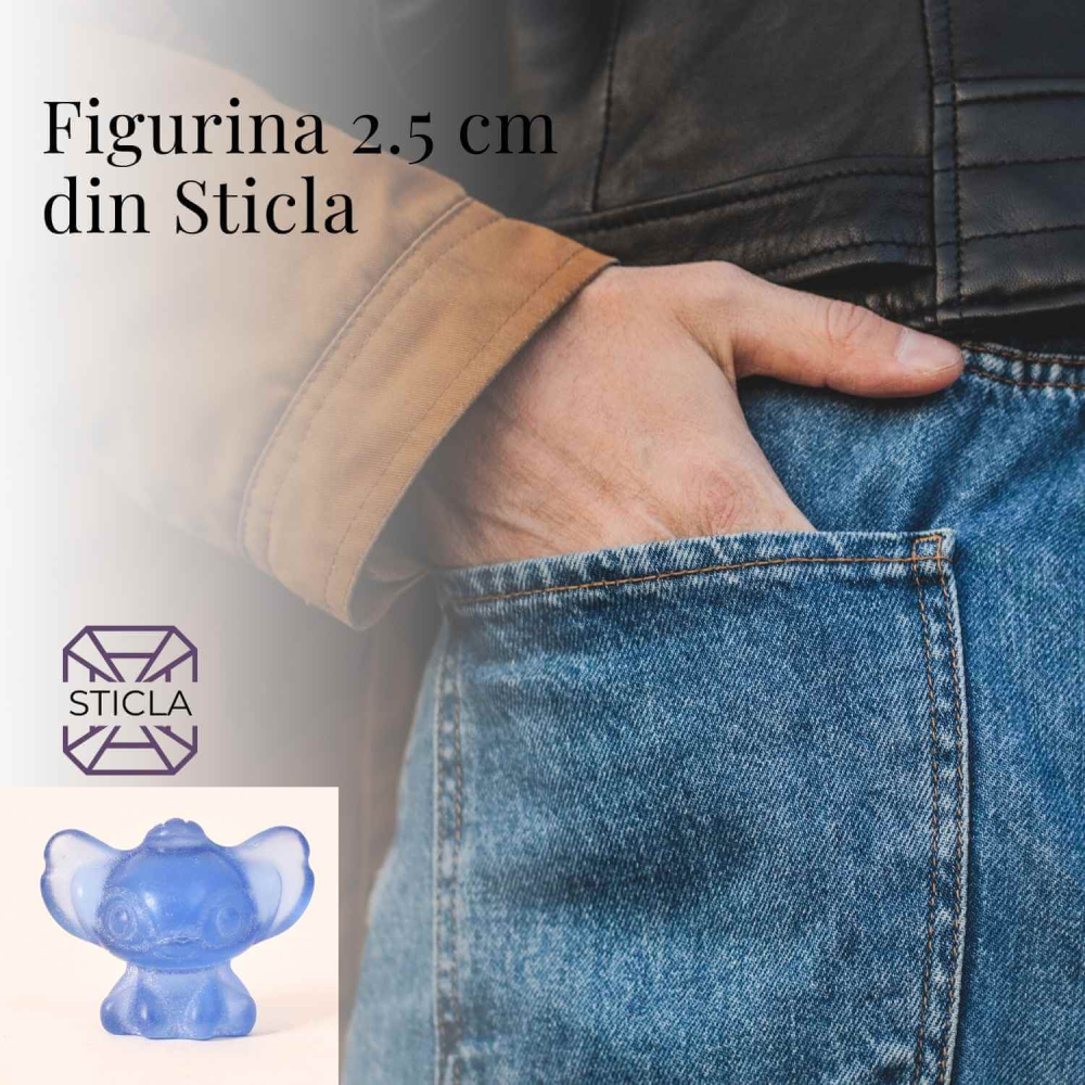 Figurina din sticla care invita la calm, simplitate si prezenta [4]