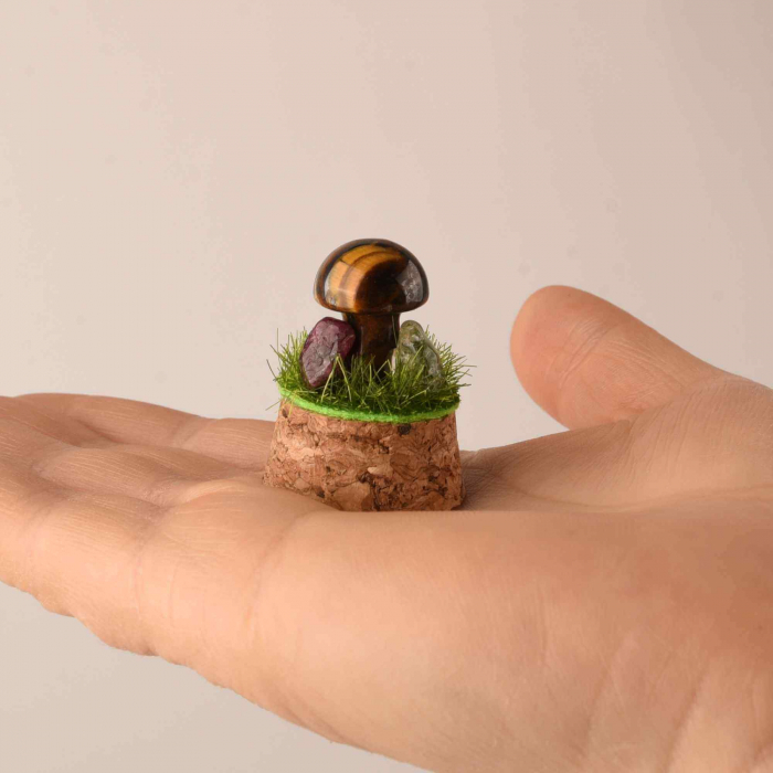 Figurina din piatra naturala semipretioasa in forma de ciuperca in mini terrarium 5 cm din sticla [3]