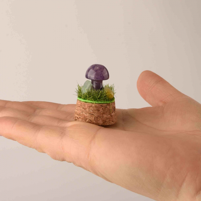 Figurina din piatra naturala semipretioasa in forma de ciuperca in mini terrarium 5 cm din sticla [4]