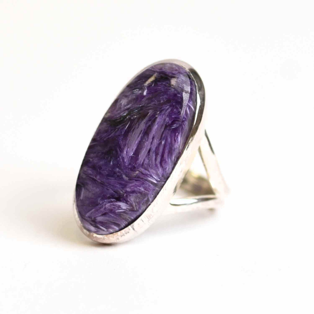 Inel argint 925 cu Charoite oval ,   Transformare si Vindecare Interioara