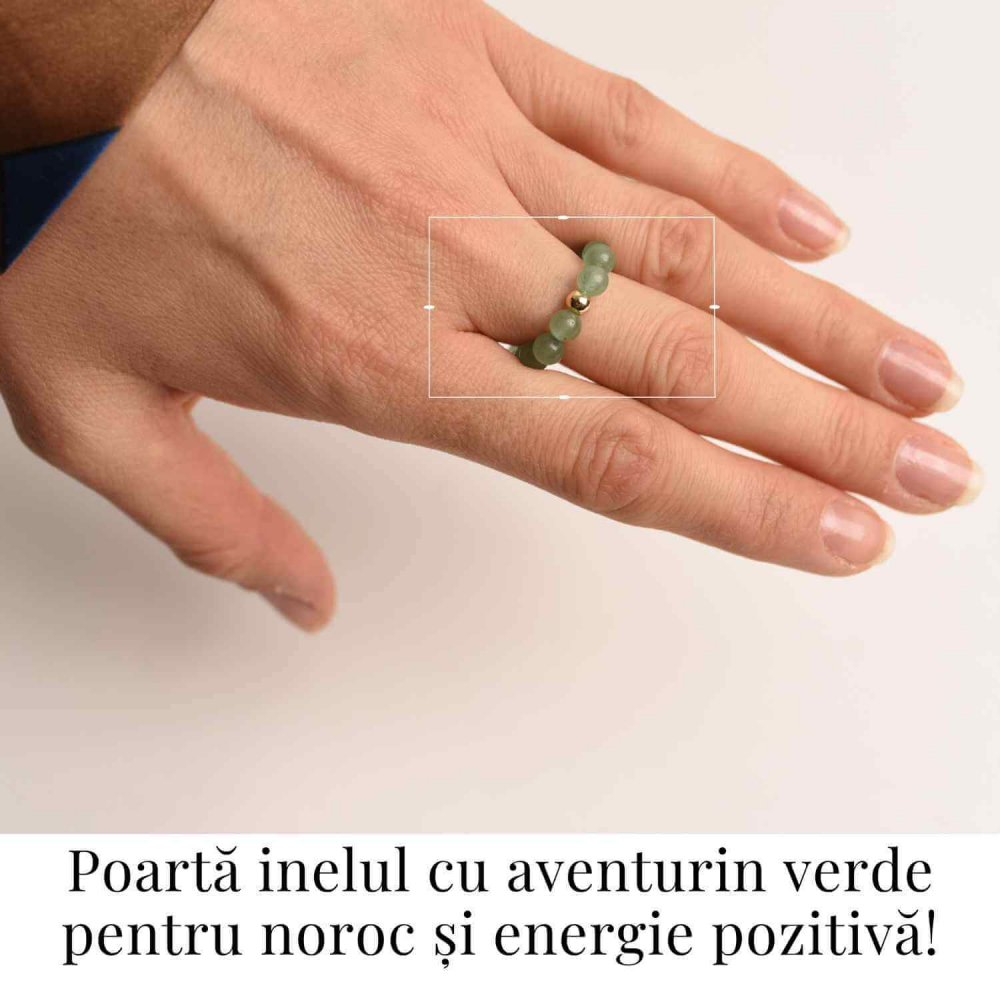 Inel elastic cu biluta aurie si margele 4 mm din pietre naturale [2]