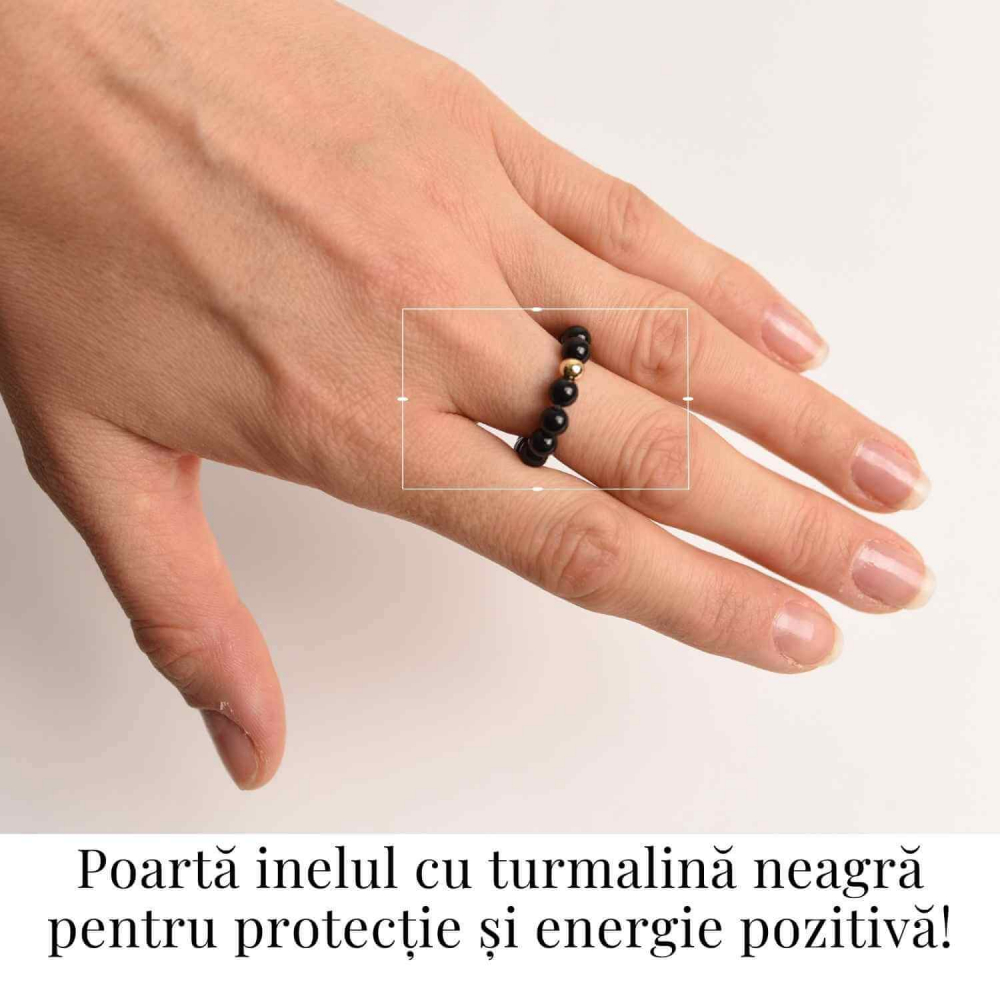 Inel elastic cu biluta aurie si margele 4 mm din pietre naturale [2]