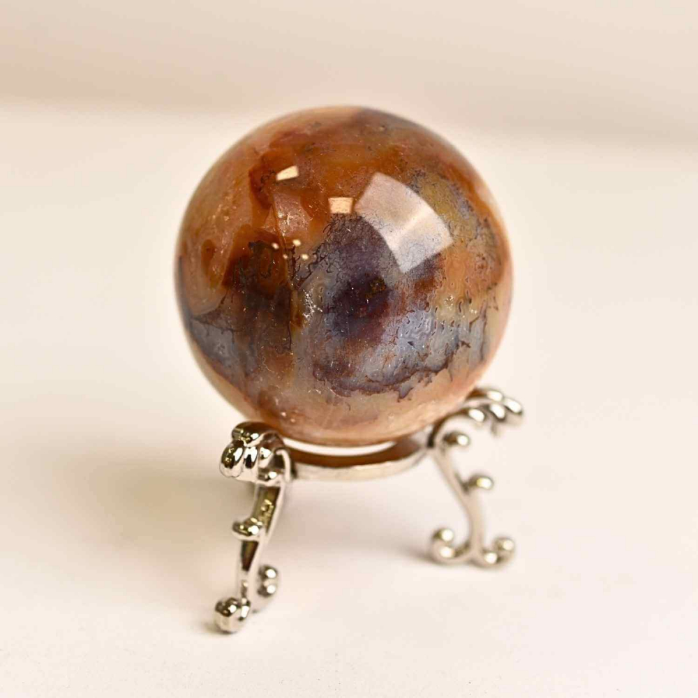 Sfera din Carneol 5.5,  6 cm 250,  270 grame ,   Curaj, Vitalitate si Echilibru