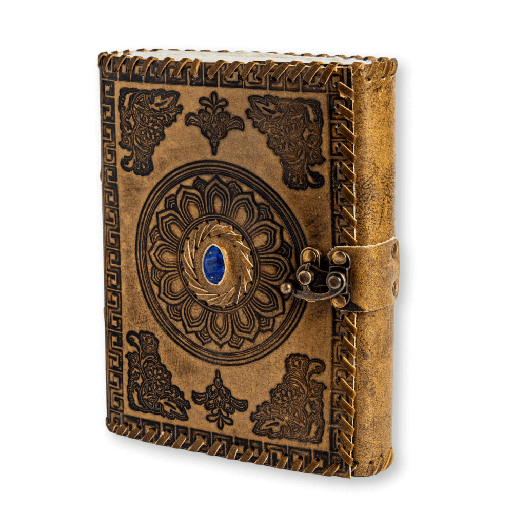 Jurnal din piela naturala autentic cu coperta gravata si piatra naturala Lapis Lazuli si hartie bumbac galbena [7]