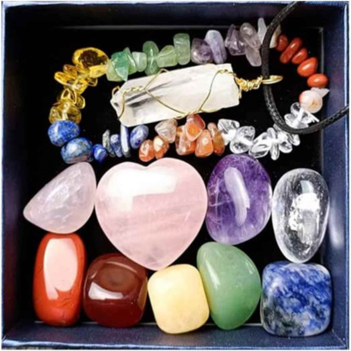 Mini Set cu 8 mini pietre semipretioase polisate, 1 bratara chakra, 1 colier cu cristal de stanca si o inima din cuart roz [7]