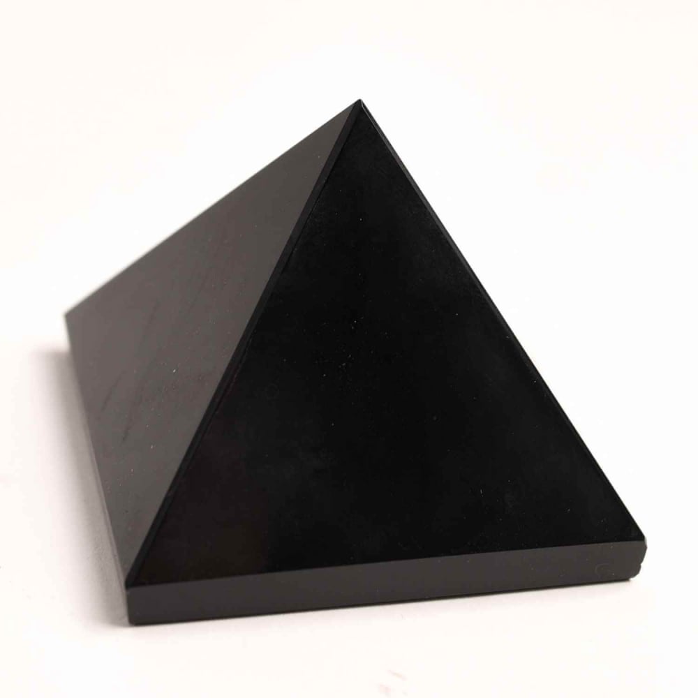 Piramida din Obsidian Negru 6.5.x6.5x5 cm pentru Protectie si Claritate Energetica