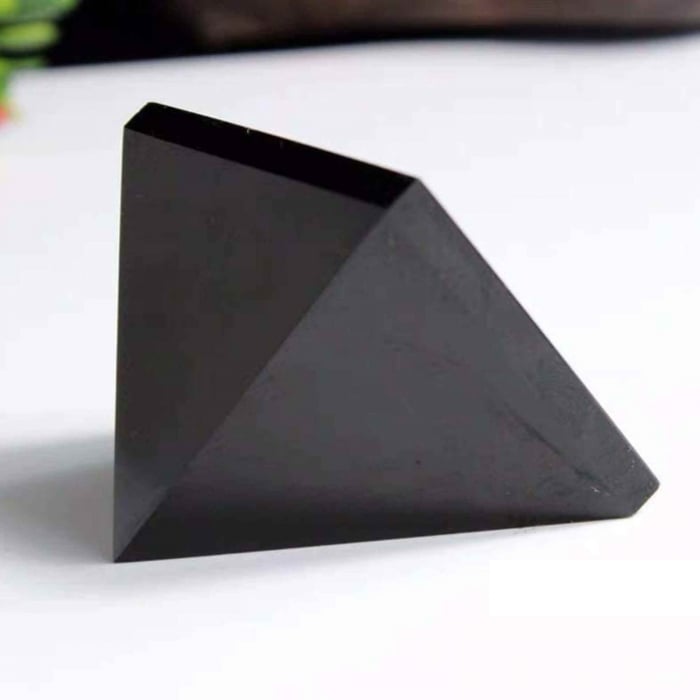 Generator de energie unic din cristal natural de Obsidian Negru in forma de piramida 8 cm [7]
