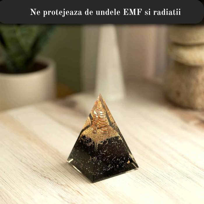 Piramida Orgonica 10 cm cu Turmalina Neagra - Cristal - Echilibrare Chakra - Generator de Energie Orgonita - Piramida Orgonita Nubiana pentru Protectie impotriva E-misiilor – Cristal Vindecator - Meditatie - Yoga [5]