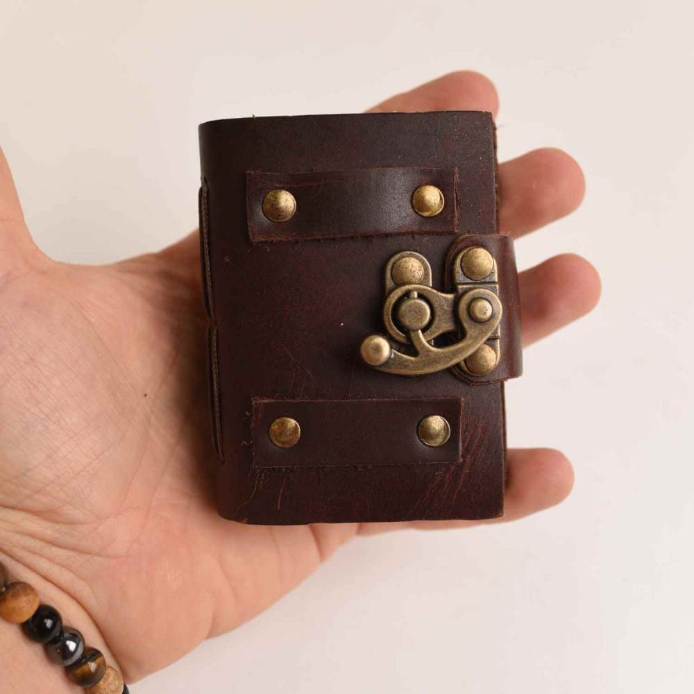 Mini Jurnal vintage din piele cu incuietoarea de epoca  – Intimitate si stil retro [13]