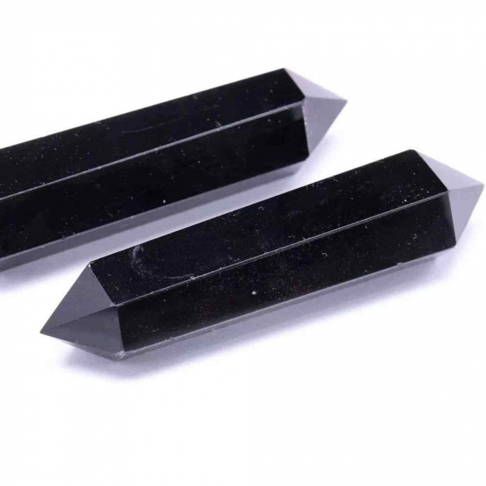 Turn Hexagonal Dublu Varf din Obsidian Negru inaltime de 7-9 cm - cristal de protectie puternic, care actioneaza ca un scut impotriva negativitatii si a stresului [3]