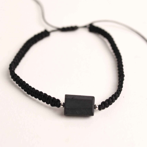 Claritate Mentala si Focus - Bratara macrame cu turmalina neagra pentru protectie energetica