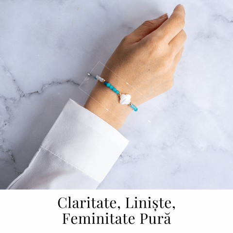 Bratara eleganta cu acvamarin si perle naturale pentru claritate mentala si liniste interioara. Lucrata manual, ideala pentru zodiile Rac, Pesti, Balanta. Potrivita pentru chakrele gâtului si coroanei. [1]