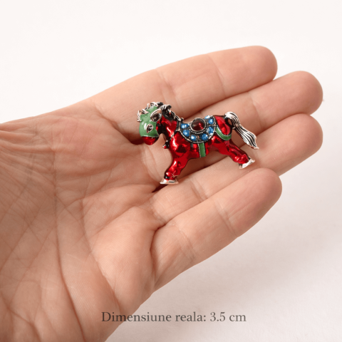 Brosa Cal de Foc – simbol al energiei si determinarii [4]