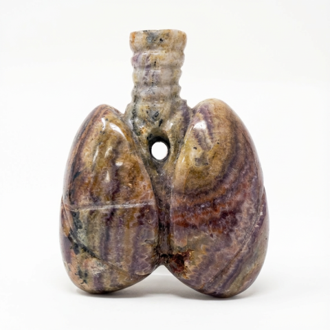 Incredere si Curaj - Cana din Ametist Chevron cu suport – Un ritual al rafinamentului spiritual