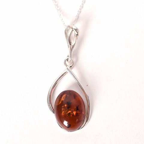 Taur - Colier argint 925 cu lacrima si chihlimbar oval natural – Energie solara si protectie