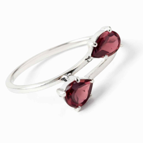 Cristale pentru zodii - Inel din argint 925 cu dublu granat, pentru energie si stabilitate interioara