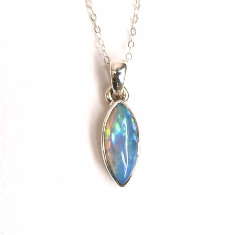 Creativitate si Inspiratie - Colier argint 925 cu Opal Etiopian forma delica – Lumina sufletului in miscare