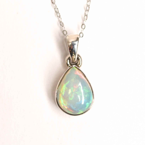 Creativitate si Inspiratie - Colier argint 925 cu Opal Etiopian lacrima – Lumina sufletului si renastere interioara