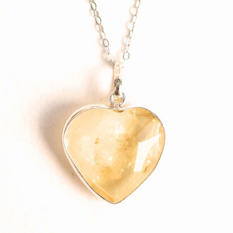 Energie si Bucurie Zilnica – Colier Inima cu Citrin si Argint 925 [0]