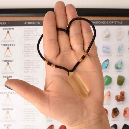 Colier cu cristal vindecator Obsidian 4-5 cm, in forma hexagonala cu dublu varf si saculet satin negru – pentru protectie, vointa si noroc [1]