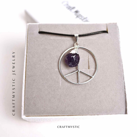 Colier cu Ametist în forma de Semnul Pacii – Liniate si Claritate [5]