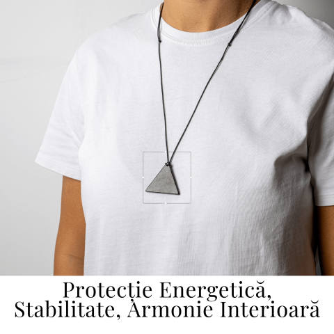 Colier cu Pandantiv Triunghiular din Shungit Natural – Protectie Energetica si Echilibru Interior [1]