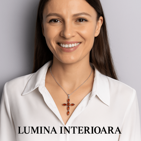 Colier cruciulita cu chihlimbar si montura argint 925 – Simbol sacru al puritatii si credintei [1]