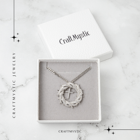 Protectie si Credinta – Colier Cruce cu Zirconiu si Coroana Circulara, Placat Argintiu [6]